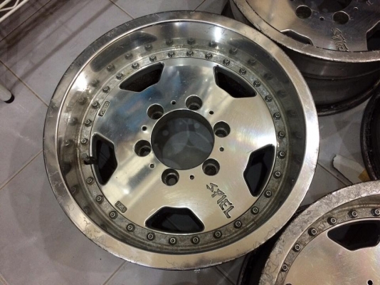 ขายล้อ SPIEL 2 ชิ้นแท้ 15x8" ET-1 6 รูกระบะ ประมูลจากญี่ปุ่น