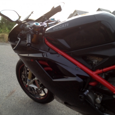 ขาย DUCATI 1098S สีดำ (สีเดิมทั้งคัน) ปี 2007 ราคา 450,000 บาท