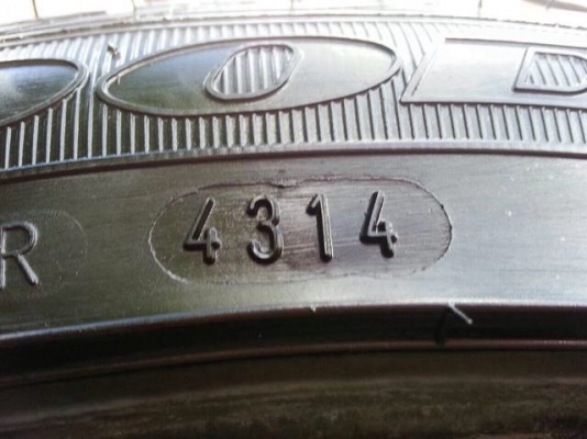 ยางใหม่ Goodyear Blue Streak 205 45 16 ปลายปี14