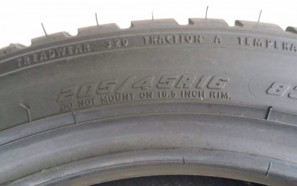 ยางใหม่ Goodyear Blue Streak 205 45 16 ปลายปี14