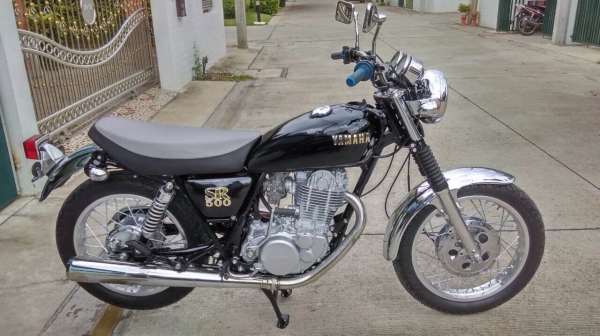 ขาย yamaha sr500 เดิมๆเครื่องดี พร้อมใช้ครับ ขาย yamaha sr500 เดิมๆเครื่องดี พร้อมใช้ครับ