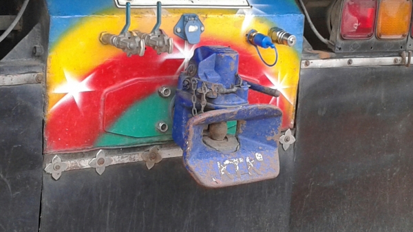 ลำโพงลากพ่วงสิบล้อแกนใหญ่