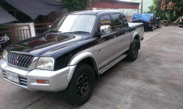 ขาย MITSUBISHI GRANDIS 4WD 4Dr ปี2002 ขาย MITSUBISHI GRANDIS 4WD 4Dr ปี2002