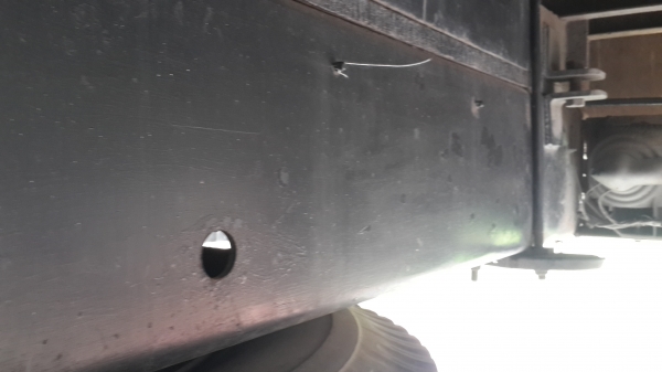 ขายFF3H  195แรง  ปี 37  ยาว 7.20 เมตร  มีลิฟท้าย