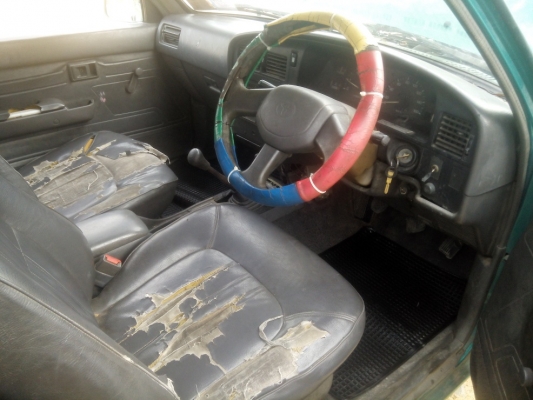 ขายรถกะบะไมตี้แค็ป เครื่องดี คัตซีสวยเดิม หน้าเดิม พร้อมหลังคา