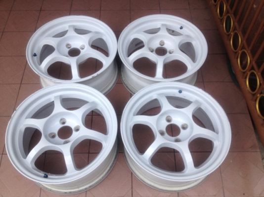 ล้อ BLACK RACING ญี่ปุ่นขอบ16กว้าง7อ๊อฟ38 4รู100สีเดิมๆยุ่นสภาพสวย