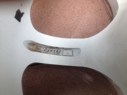 ล้อ BLACK RACING ญี่ปุ่นขอบ16กว้าง7อ๊อฟ38 4รู100สีเดิมๆยุ่นสภาพสวย