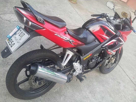 ขายได้ขาย Honda CBR 150 ไมล์เหลือง