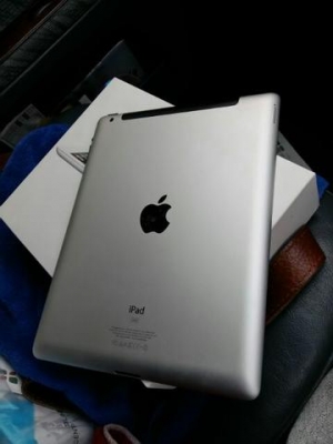 IPAD 3  32GB 3G wifi
