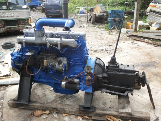 ขายเครื่องนิสสัน6สูบ เครื่องแน่นๆครับ 230แรงม้า พร้อมเกียร์ ขาย 65000 บาท