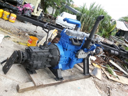 ขายเครื่องนิสสัน6สูบ เครื่องแน่นๆครับ 230แรงม้า พร้อมเกียร์ ขาย 65000 บาท