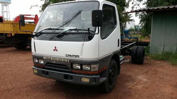 มิตซู แคนเตอร์ 110  แรง  ใช้งานมาแค่ 50,000 โล