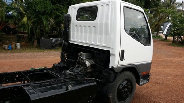 มิตซู แคนเตอร์ 110  แรง  ใช้งานมาแค่ 50,000 โล