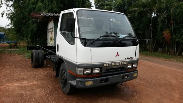 มิตซู แคนเตอร์ 110  แรง  ใช้งานมาแค่ 50,000 โล