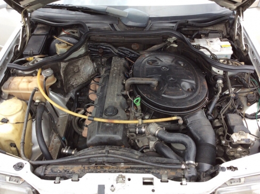 ขายรถ เบนส์ 300E W124 ปี89 เครื่องเดิมๆ เกียร์ออโต้ เพาเวอร์ ไฟฟ้า ภายในเบาะหนังแท้สวยๆสะอาด ลายไม้สวย แอร์หนาว เบรคabs ตัวถังเดิมสวย สีเงาสวยทั้งคัน แม็กเดิมปัดเงา รถสวย ขับดีมากครับ พร้อมใช้ครับ