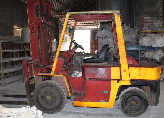 ขาย FORKLIFT NISSAN 4 ตัน ขาย FORKLIFT NISSAN 4 ตัน