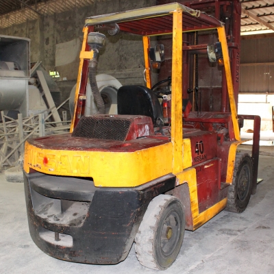 ขาย FORKLIFT NISSAN 4 ตัน