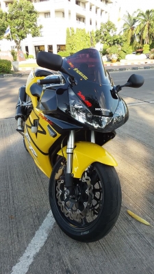 Honda cbr954rr ปี 03 สเปคยุโรป