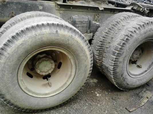 รถมิตซู 10 ล้อ หัวลาก FN - 527 / 260  แรงม้า. ปี 49   สนใจติดต่อ  081 - 6079515