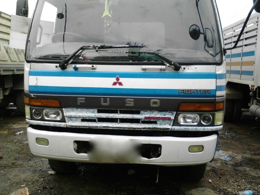 รถมิตซู 10 ล้อ หัวลาก FN - 527 / 260  แรงม้า. ปี 49   สนใจติดต่อ  081 - 6079515