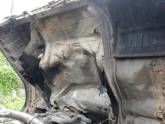 รถมิตซู 10 ล้อ หัวลาก FN - 527 / 260  แรงม้า. ปี 49   สนใจติดต่อ  081 - 6079515