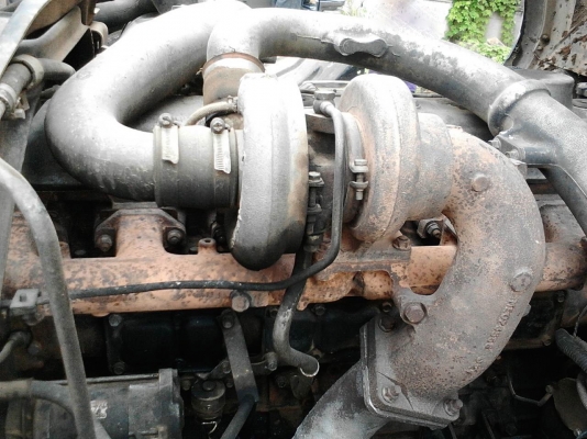 รถมิตซู 10 ล้อ หัวลาก FN - 527 / 260  แรงม้า. ปี 49   สนใจติดต่อ  081 - 6079515