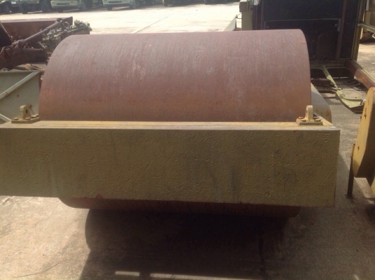 ขายรถบดแบบใช้ลากสั่นสะเทือน ราคา 210000