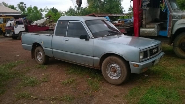 ขายรถกระบะ ISUZU เครื่องฝาทอง 2.5 คัสซีสวย ทะเบียนพร้อมโอน