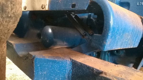 ขายรถไถฟอร์ด 6610 เสื้อลาย อุปกรณ์มีผานดันหน้า และผาน 6 เอกสารเล่มทะเบียนครบ ราคาคุยกันได้ครับ