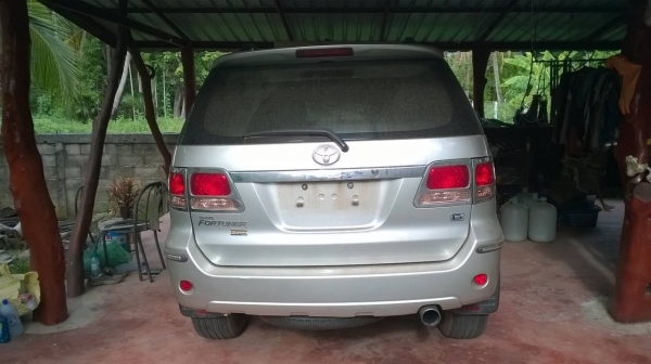 ขาย TOYOTA Fortuner 4X4 ปี 2006/2549 สภาพสวยเดิมไม่เคยทำสี ภายในสวย ทะเบียนพร้อมโอนครับ ราคาต่อรองได้
