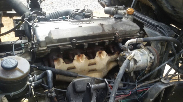 หกล้อ อีซูซุ NPR120 ดั้ม5คิว รถห้างปี41 แอร์เย็น เล่มทะเบียนพร้อมโอน  ราคา 525,000บ บริการขับส่งฮอดบ้าน ครับ