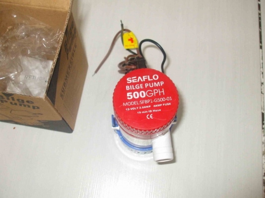 ขายปั้นน้ำเรือเจ็ตสกีใส่ได้ทุกรุ่น ราคา 700 บาท(ของใหม่)