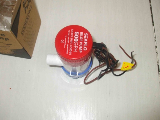 ขายปั้นน้ำเรือเจ็ตสกีใส่ได้ทุกรุ่น ราคา 700 บาท(ของใหม่)