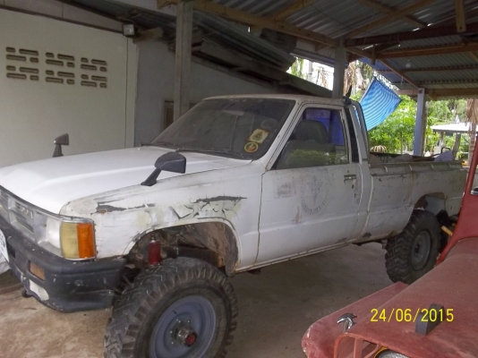 ขายโตโยต้า NY56  4x4 เครื่อง เบนซิลกระบะ4ขอ พวงมาลัยเพาเวอร์  ตามสภาพ เอกสารทะเบียนพร้อมโอน