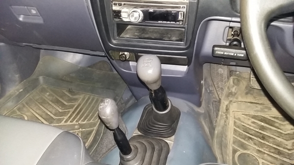 ขายด่วนครับ Toyota Tiger ไทเกอร์ ปี่ 2004 เครื่อง 2KD คานแข็ง 4WD พร้อมทะเบียนถูกต้อง