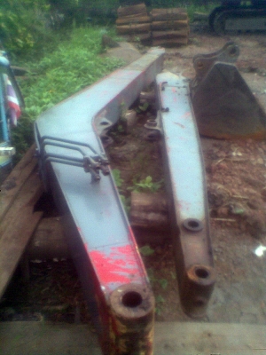 ขายบูมยาวรถแบคโค 60 ความยาว8เมตร ไม่รวมบุ๋งกี้ สภาพพร้อมใช้งาน 086-7623080