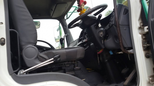 ฝากขายรถอีซุซุเด๊กก้า360ปี53ดั้มเนียมอู่ซีทีคอกเกษตร