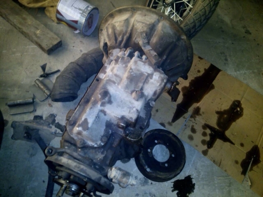 เกียร์ร็อกเล็กหกเกียร์เดินหน้าพร้อมหัวหมูใส่4BD1.  4BE1.