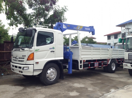 ขายรถ 6 ล้อกะบะติดเครน 5 ตัน 4 ปลอก ยี่ห้อ HINO รุ่น เมก้า เครื่องยนต์ 212 แรงม้า