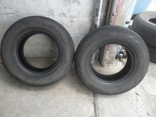 ยาง BRIDGESTONE 205/75R14 ปี08 สวยๆ 1 คู่ ราคา 1300 บาท