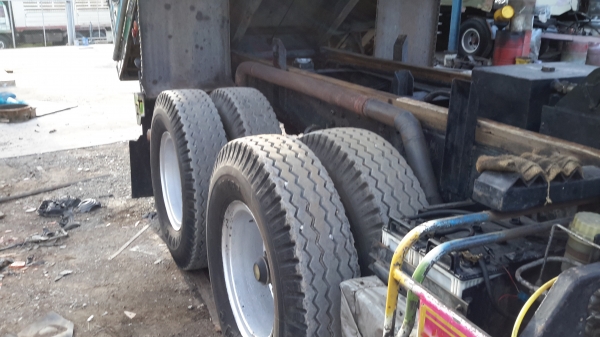 ขายด่วนHINO P11C, 2เพลา,เครื่อง330แรง