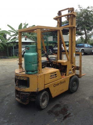 +++ ขายโฟล์คลิฟท์  KOMATSU FG14-12  ขนาด 1.4  ตัน  เครื่องยนต์เบนซิน  ติดแก๊ส  เสา  4  เมตร  เกียร์ออโตเมติค  ยางลม