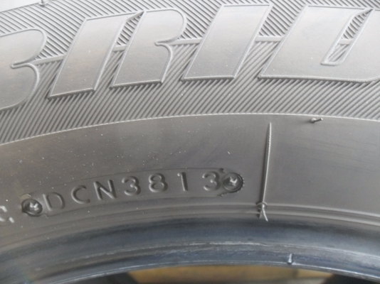 ยาง BRIDGESTONE 235/60R18 สวยๆ 4 เส้น ราคา 3500 บาท ยาง BRIDGESTONE 235/60R18 สวยๆ 4 เส้น ราคา 3500 บาท