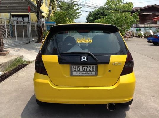 ขายHonda Jazz 04 IDSI สภาพดี โคมดำ เซ็นทรัลล็อก กุณแจรีโมท