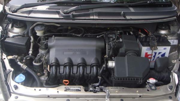 ขายHonda Jazz 04 IDSI สภาพดี โคมดำ เซ็นทรัลล็อก กุณแจรีโมท