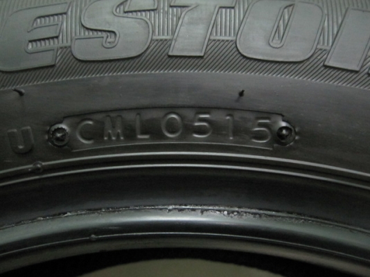 ขายยางติดรถป้ายแดงปี 15 ยี่ห้อ Bridgestone ขนาด 175 65R 15 ใส่ City และ Jazz