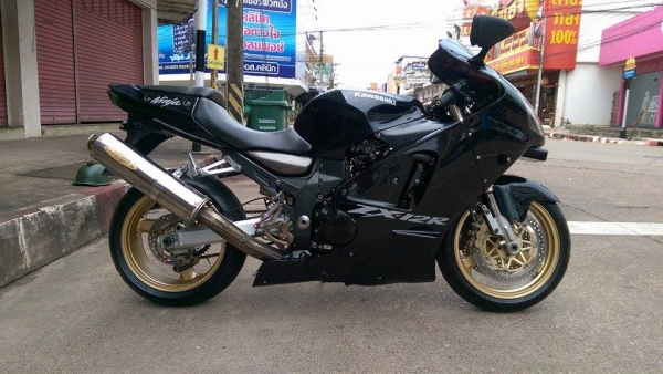 ขายคับ KAWASAKI NINJA ZX12R1200cc ปี2001ระบบหัวฉีด อินวอยส์ สรรพสามิตร ท่อแต่ง เดิมๆ สีสวย ยางหน้าหลังเต็ม เครื่องแน่นมากคับ รับแลกเทรินน์ ราคา 99000 บาท สนใจติดต่อ 081-0578282 คับ ส่งได้ทั่วไทยคับ สนใจติดต่อ 081-0578282 FACEBOOK ชาญณรงค์ ป๊อป ชัยอมฤต ไอด ขายคับ KAWASAKI NINJA ZX12R1200cc ปี2001ระบบหัวฉีด อินวอยส์ สรรพสามิตร ท่อแต่ง เดิมๆ สีสวย ยางหน้าหลังเต็ม เครื่องแน่นมากคับ รับแลกเทรินน์ ราคา 99000 บาท สนใจติดต่อ 081-0578282 คับ ส่งได้ทั่วไทยคับ สนใจติดต่อ 081-0578282 FACEBOOK ชาญณรงค์ ป๊อป ชัยอมฤต ไอด