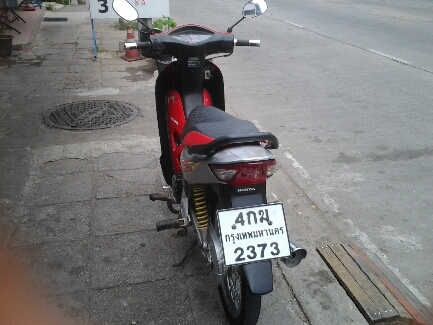 เวฟ100sปี49สตาท เท้า
