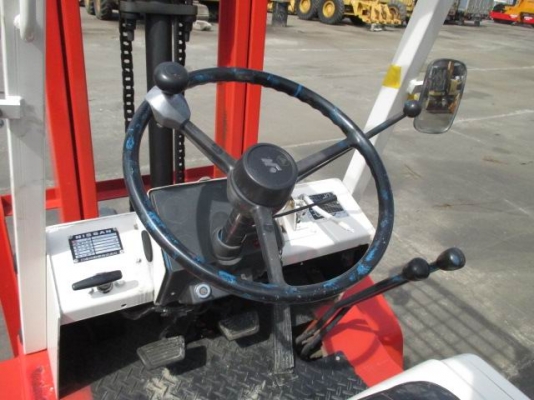 ขาย Forklift Nissan 1.5 ตัน ขาย Forklift Nissan 1.5 ตัน