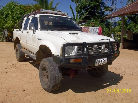 ขาย250000 บาท โตโยตัา RN 46  ขับ4x4 เครื่องดีเซลเทอร์โบ เอกสารพร้อมโอน